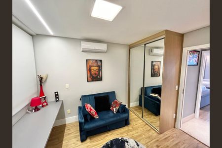 Apartamento à venda com 246m², 3 quartos e 5 vagasQuarto Suíte 2