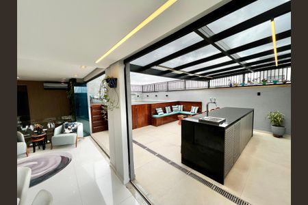 Apartamento à venda com 246m², 3 quartos e 5 vagasSala 2