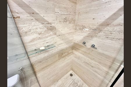 Apartamento à venda com 246m², 3 quartos e 5 vagasBanheiro da Suíte 3