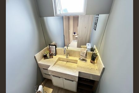 Apartamento à venda com 246m², 3 quartos e 5 vagasLavabo 2