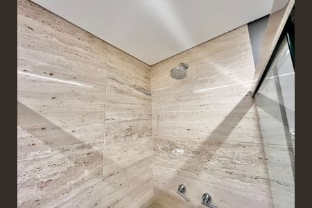 Apartamento à venda com 246m², 3 quartos e 5 vagasBanheiro da Suíte 3