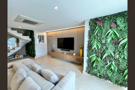 Apartamento à venda com 246m², 3 quartos e 5 vagasSala