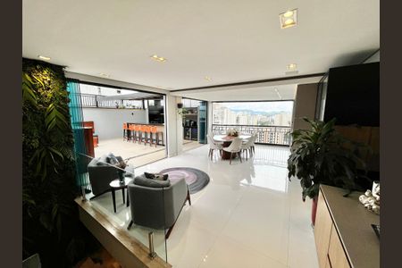 Apartamento à venda com 246m², 3 quartos e 5 vagasSala 2