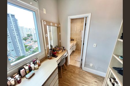 Apartamento à venda com 246m², 3 quartos e 5 vagasCloset da suíte 1