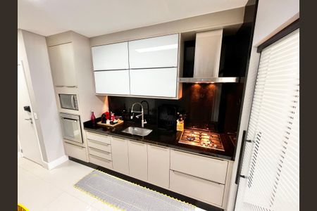 Apartamento à venda com 246m², 3 quartos e 5 vagasCozinha