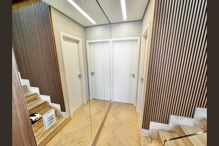 Apartamento à venda com 246m², 3 quartos e 5 vagasCorredor