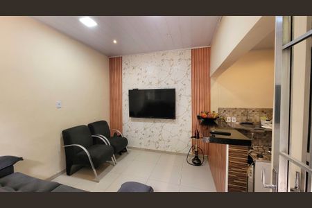 Casa para alugar com 1 quarto, 55m² em Vila Augusta, Itaquaquecetuba