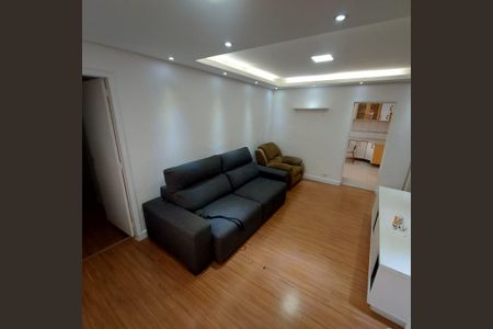 Sala de casa para alugar com 3 quartos, 250m² em Parque Fernanda, Embu das Artes