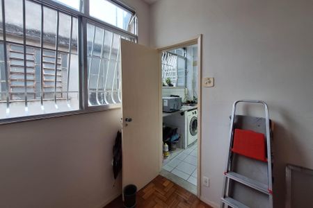 Apartamento à venda com 85m², 2 quartos e sem vaga Apartamento à venda com 85m², 2 quartos e sem vagaQuarto de Serviço