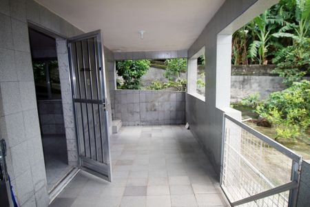 Casa para alugar com 324m², 6 quartos e sem vagaÁrea de Serviço e Varanda