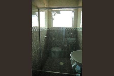 Casa à venda com 160m², 3 quartos e 2 vagasSuíte - Banheiro 