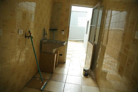 Casa à venda com 160m², 3 quartos e 2 vagasÁrea de Serviço