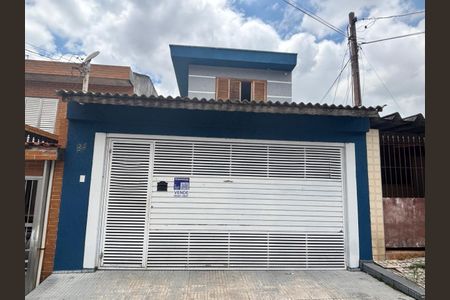 Casa à venda com 160m², 3 quartos e 2 vagasFachada 