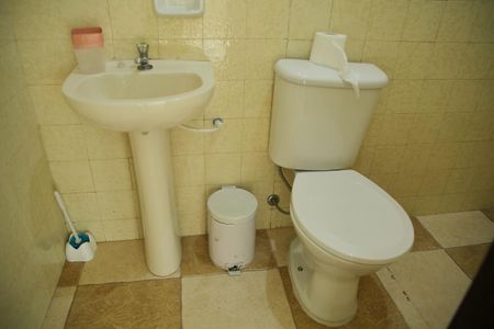 Casa à venda com 160m², 3 quartos e 2 vagasBanheiro de serviço