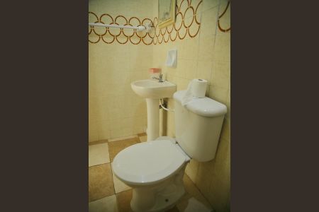 Casa à venda com 160m², 3 quartos e 2 vagasBanheiro de serviço