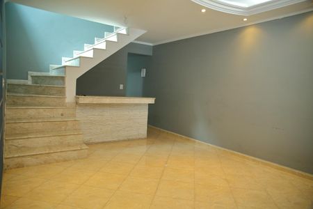 Casa à venda com 160m², 3 quartos e 2 vagasSala