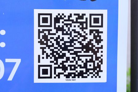 Apartamento à venda com 27m², 1 quarto e sem vagaPlaca instalada na grade da fachada do condomínio - Código da placa: YZUS-1641