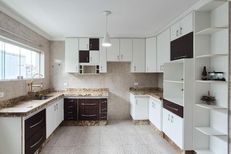 Casa à venda com 160m², 3 quartos e 2 vagasCozinha - Armários