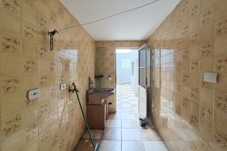 Casa à venda com 160m², 3 quartos e 2 vagasÁrea de Serviço