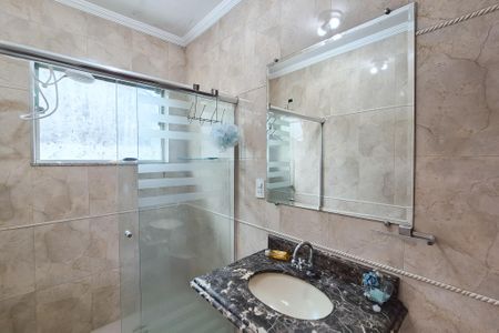 Casa à venda com 160m², 3 quartos e 2 vagasBanheiro Social