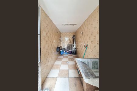 Casa à venda com 160m², 3 quartos e 2 vagasÁrea de Serviço