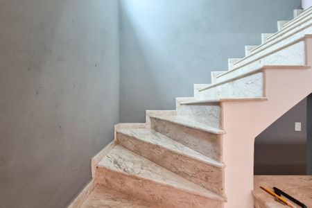 corredor de casa à venda com 3 quartos, 160m² em Vila Rosa, São Bernardo do Campo