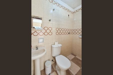 Casa à venda com 160m², 3 quartos e 2 vagasEdícula - banheiro