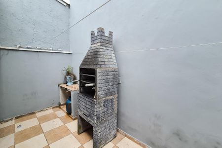 Casa à venda com 160m², 3 quartos e 2 vagasQuintal