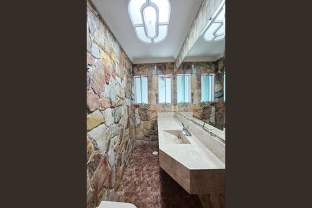 Casa à venda com 160m², 3 quartos e 2 vagasLavabo