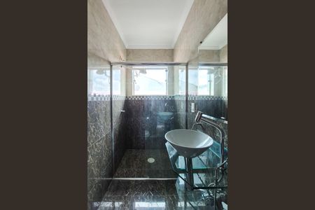 Casa à venda com 160m², 3 quartos e 2 vagasBanheiro da Suíte