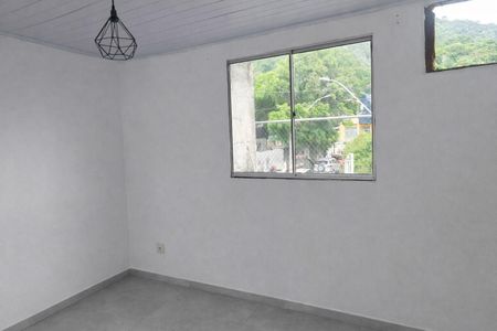 Quarto de casa para alugar com 2 quartos, 60m² em Jacarepaguá, Rio de Janeiro
