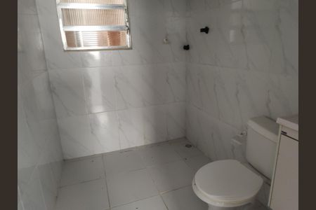 Banheiro de casa para alugar com 2 quartos, 60m² em Jacarepaguá, Rio de Janeiro