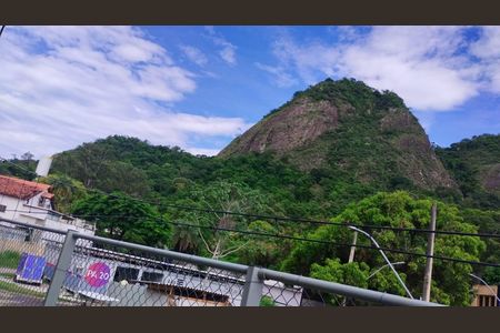 Área externa de casa para alugar com 2 quartos, 60m² em Jacarepaguá, Rio de Janeiro
