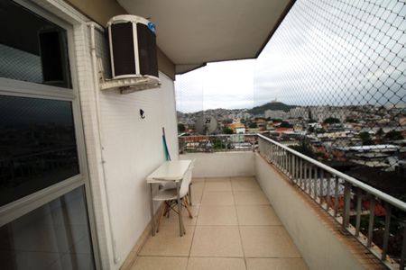 Apartamento à venda com 92m², 3 quartos e 2 vagasVaranda da sala