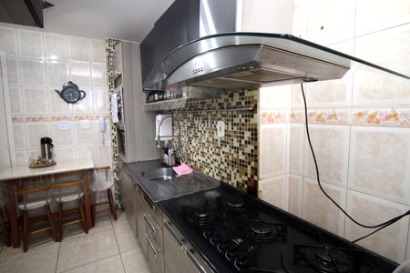 Apartamento à venda com 92m², 3 quartos e 2 vagasCozinha