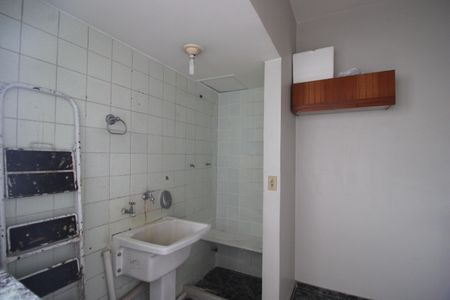 Apartamento à venda com 80m², 2 quartos e 1 vagaÁrea de serviço