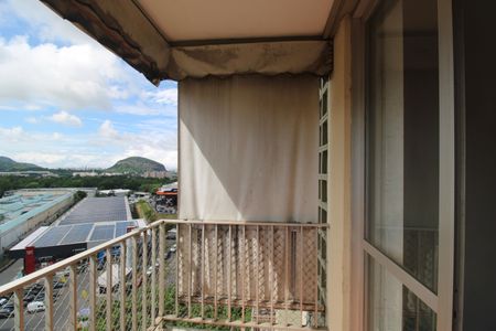 Apartamento à venda com 80m², 2 quartos e 1 vagaSala - Varanda