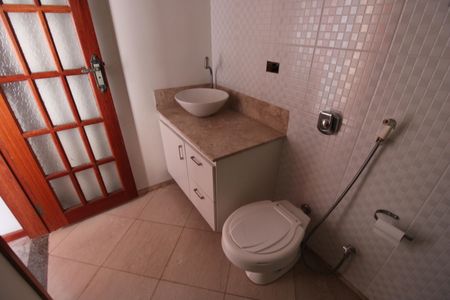 Apartamento à venda com 80m², 2 quartos e 1 vagaBanheiro da suíte