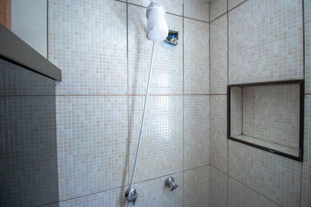 Apartamento à venda com 52m², 2 quartos e 1 vaga Apartamento à venda com 52m², 2 quartos e 1 vagaBanheiro