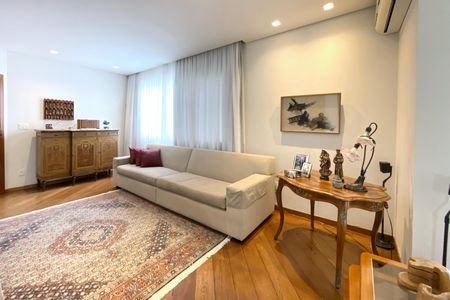 Sala de apartamento à venda com 3 quartos, 110m² em Serra, Belo Horizonte
