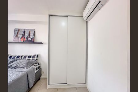 Apartamento à venda com 42m², 1 quarto e sem vaga
