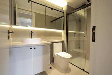 Apartamento à venda com 62m², 3 quartos e 1 vaga Apartamento à venda com 62m², 3 quartos e 1 vagaBanheiro