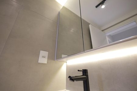 Apartamento à venda com 62m², 3 quartos e 1 vaga Apartamento à venda com 62m², 3 quartos e 1 vagaBanheiro