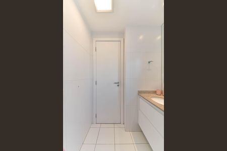 Apartamento à venda com 129m², 3 quartos e 2 vagasBanheiro da Suíte 2