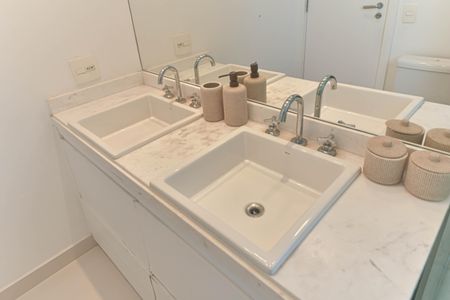 Apartamento à venda com 129m², 3 quartos e 2 vagasBanheiro da Suíte 3
