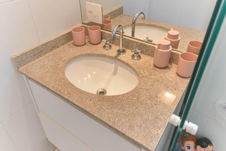 Apartamento à venda com 129m², 3 quartos e 2 vagasBanheiro da Suíte 2