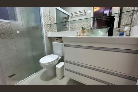 Apartamento à venda com 74m², 2 quartos e 1 vagaFoto 08