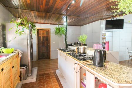 Casa à venda com 825m², 3 quartos e 3 vagasCozinha