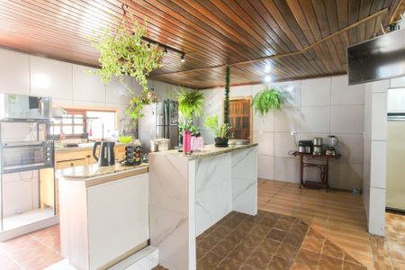 Casa à venda com 825m², 3 quartos e 3 vagasCozinha