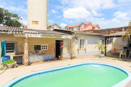 Casa à venda com 825m², 3 quartos e 3 vagasÁrea externa